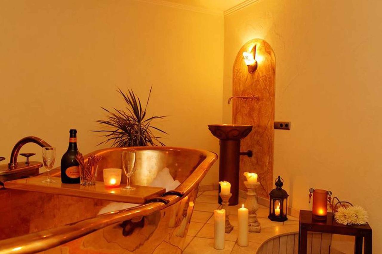 Zedernhof Gesundheits- & Wellnesshotel Stamsried Buitenkant foto