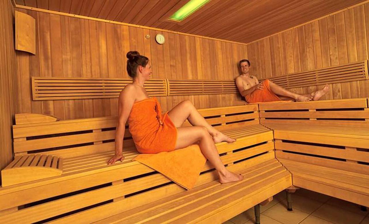 Zedernhof Gesundheits- & Wellnesshotel Stamsried Buitenkant foto